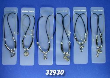 Halskette mit Metalldecor schwarz/silber