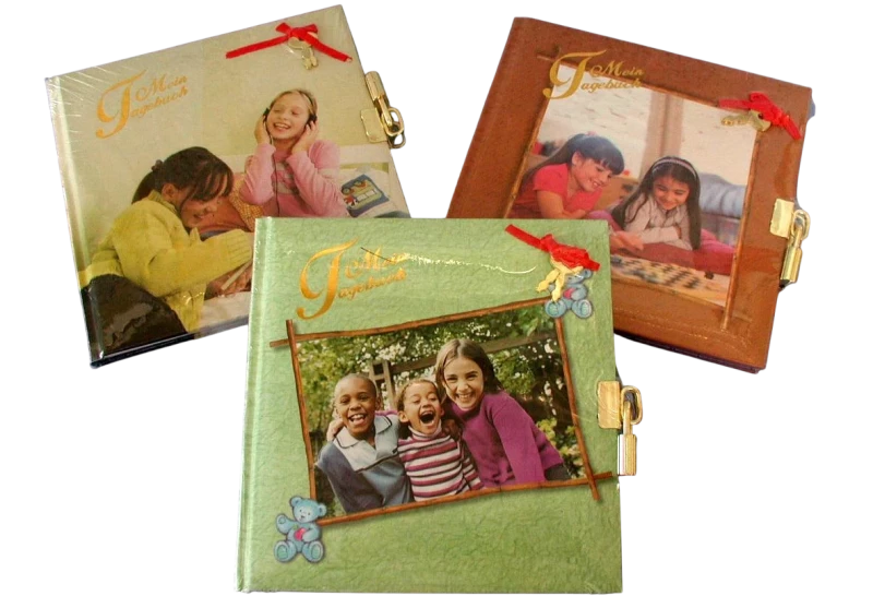 Tagebuch mit verschiedenen Kindermotiven