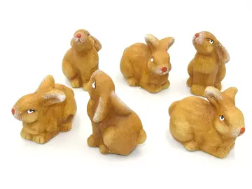 kleiner Dekohase klassisch sitzend